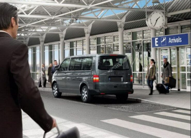 From Malaga: Private Transfer Malaga Airport to Puerto Banus - Service Details