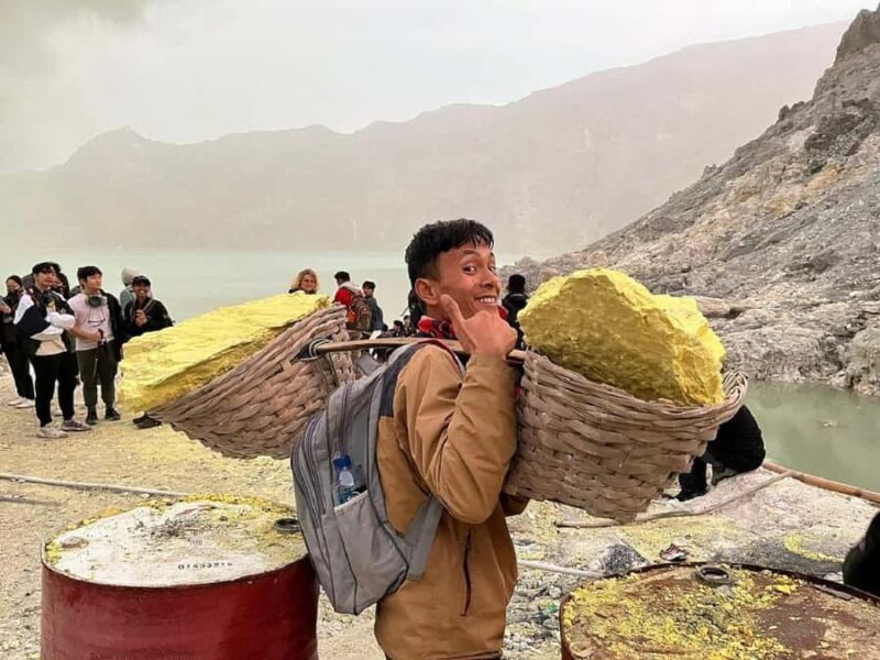 From Malang : A Private Kawah Ijen Midnight Tour - The Practical Side: What to Expect & Tips for a Smooth Experience