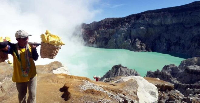 From Malang / Surabaya : 2-Days Mt. Bromo Ijen Blue Flames - Included Services
