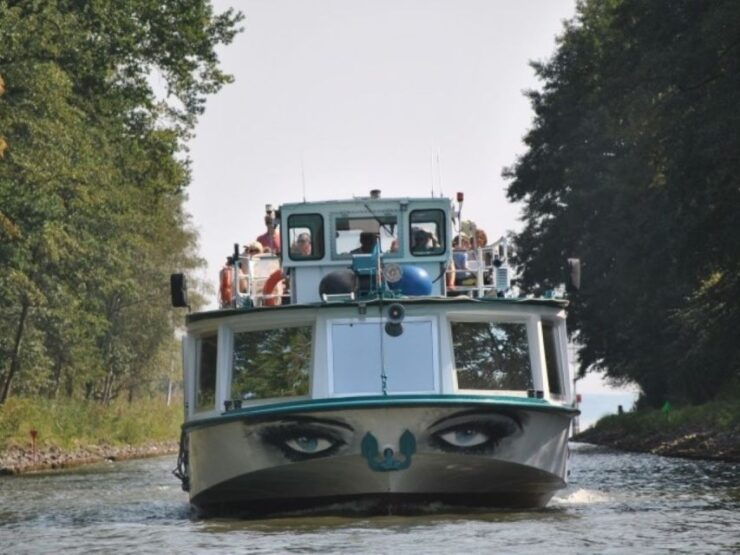 From Malchow: Panoramic Canal Trip to the "Plauer See" - Scenic Views of Monastery Church