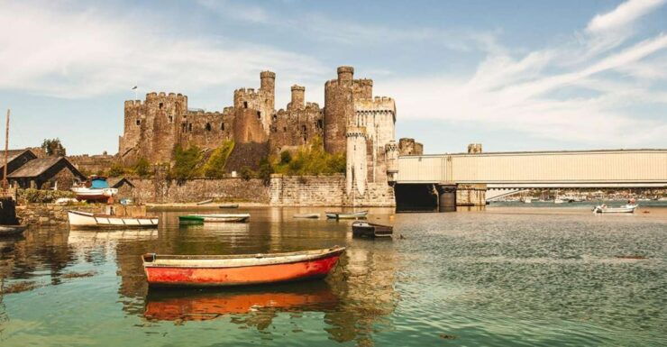 From Manchester: 3-Day Tour of Snowdonia, Wales, and Chester - Day 1: Conwy, Llanberis, Beddgelert, Aberystwyth