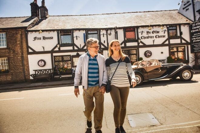From Manchester: Derbyshire and Peak District Day Trip - Meeting Point