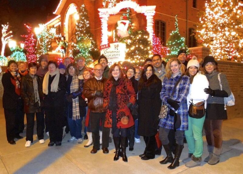 From Manhattan: 4-Hour Christmas Lights Luxury Bus Tour - What to Expect on this NYC Holiday Tour