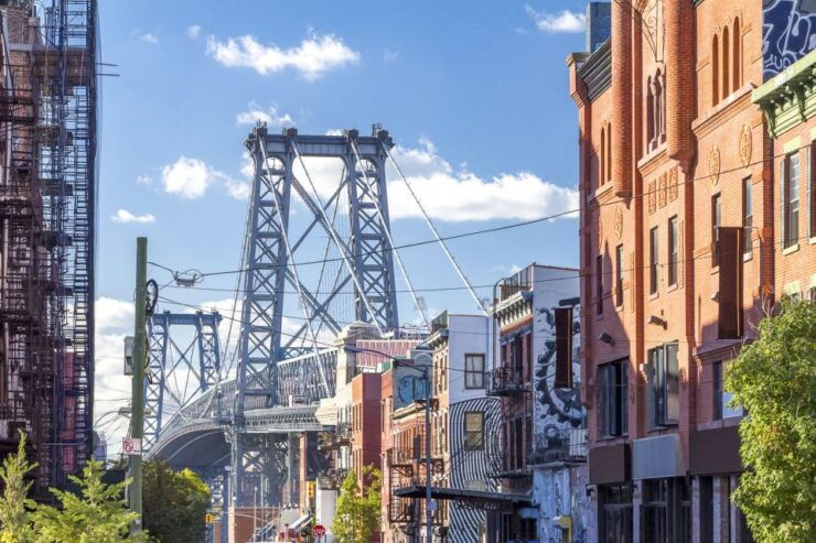 From Manhattan: Bronx, Queens and Brooklyn Half-Day Tour - Language Options and Small Group Tours