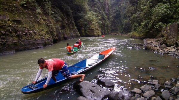 From Manila: Majestic Pagsanjan Falls Adventure - Service