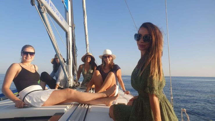 From Marbella: Sunset Sailing Cruise With Drinks and Snacks - Experience Highlights