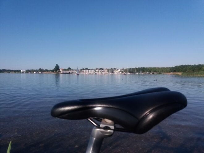 From Markkleeberg: Stadthafen and Auen Lake Cycling Tour - Additional Information