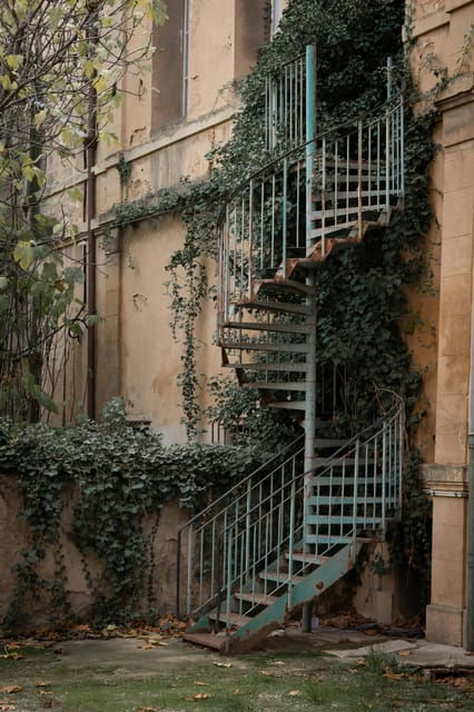 From Marseille: Aix-en-Provence and Cassis Shore Excursion - Itinerary Details