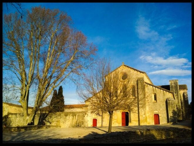 From Marseille: Customizable Private Day Tour of Provence - Social Media Authorization
