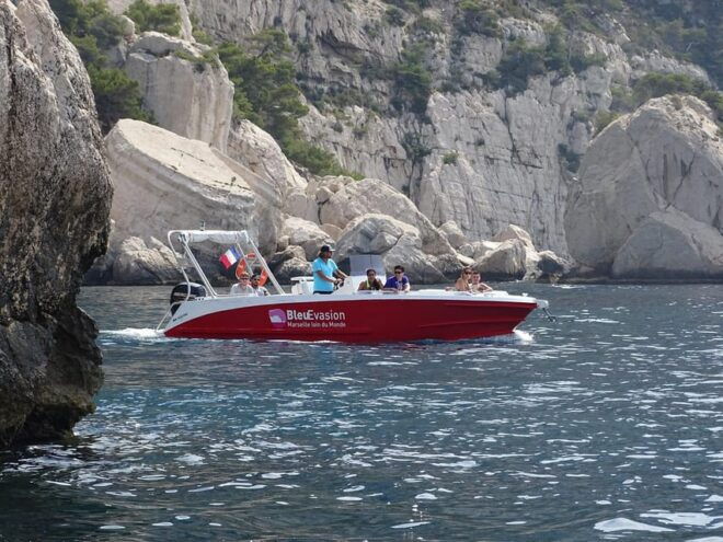 From Marseille: Iconic Calanques Boat Tour With Snorkeling - Experience Unique Highlights
