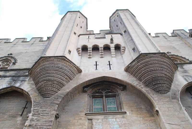 From Marseille: Provence Sightseeing Tour and Wine Tasting - Itinerary Highlights