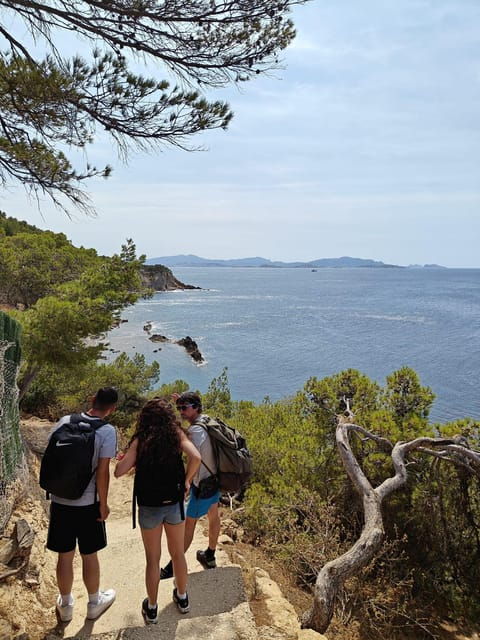 From Marseille to the Calanques Blueues by Train, Hike, Lagoons and Villages - Hike the Ancient Path to Niolon