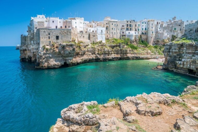 From Matera: Day Trip to Polignano, Alberobello, Locorotondo - FAQ