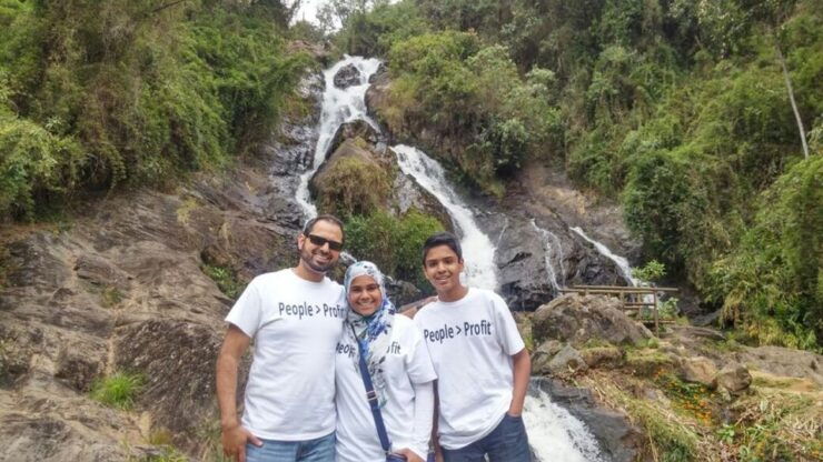 From Medellín: Full-Day Colombian Paisa Towns Tour - Tour Duration and Guide Availability