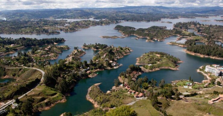 From Medellín: Guatapé and El Peñol Guided Tour - Good To Know