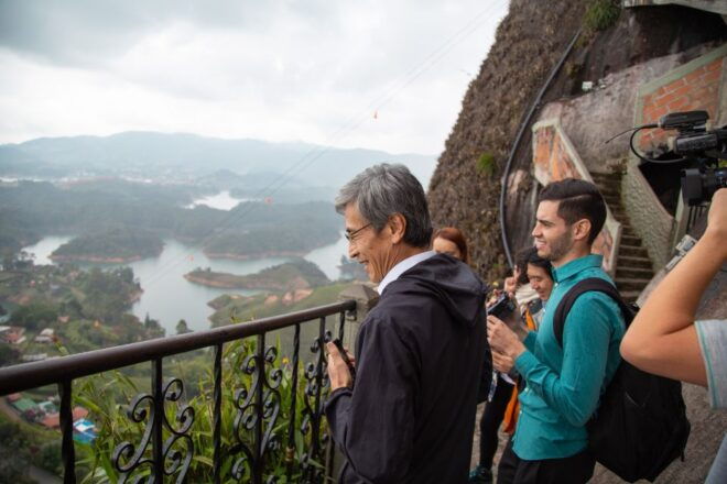 From Medellín: Guatapé and Piedra Del Peñol Guided Tour - Full Description