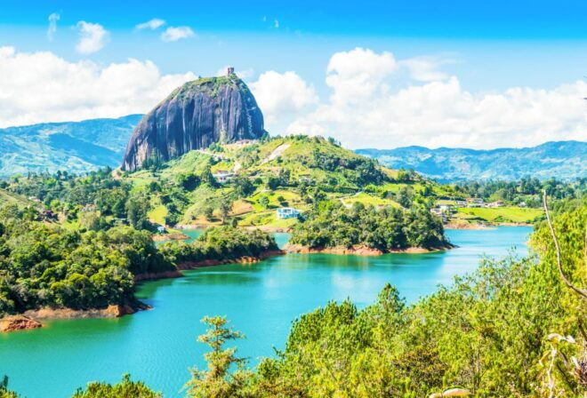 From Medellin: Guatape El Peñol With Boat, Breakfast & Lunch - Review Summary