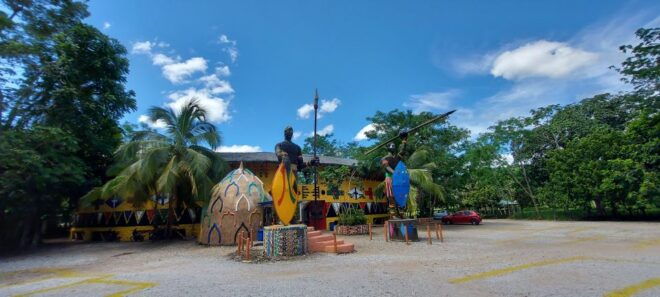 From Medellín: Hacienda Nápoles Theme Park Day Trip - Visitor Testimonials