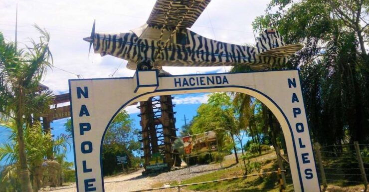 From Medellín: Pablo Escobar's Hacienda Nápoles Private Tour - Tour Details