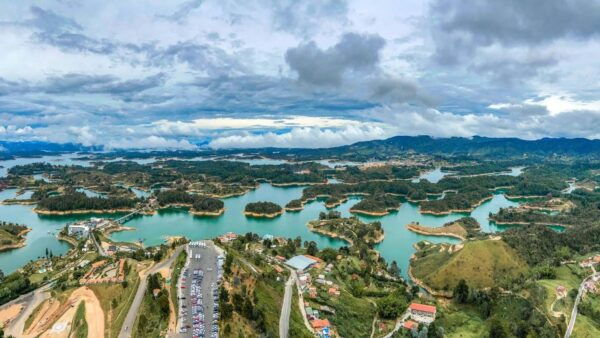From Medellín: Paragliding Flight and Guatape Tour - The Sum Up