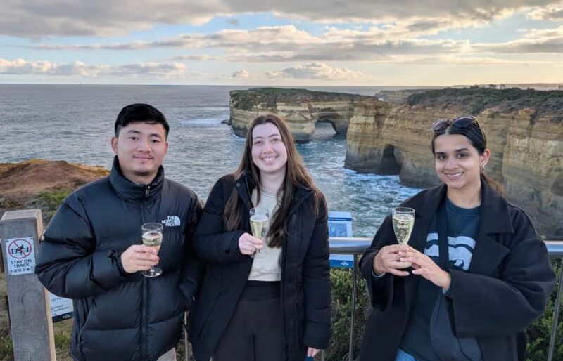 From Melbourne: Great Ocean Road, Dingos, Sparkling & Lunch - An Insider’s Look at the Great Ocean Road Small-Group Tour