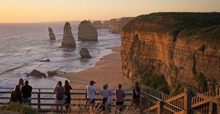 From Melbourne: Great Ocean Road Guided Day Trip - Experience Highlights