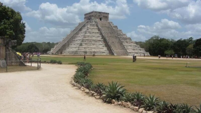 From Mérida: Chichén Itzá, Cenote, and Izamal, Magical Town with Lunch. - FAQ