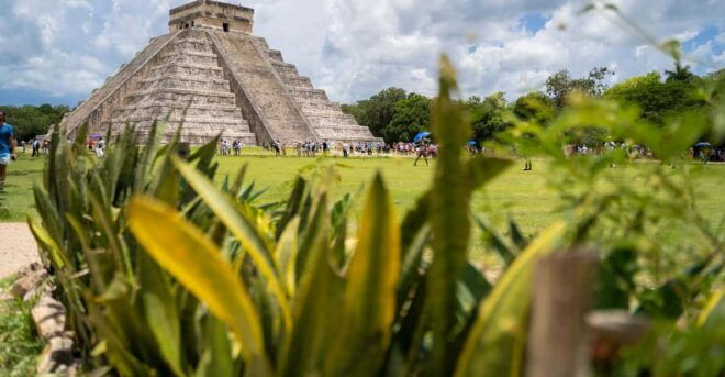 From Merida: Chichén Itzá, Cenotes & Izamal Private Day Trip - Discover Chichén Itzá