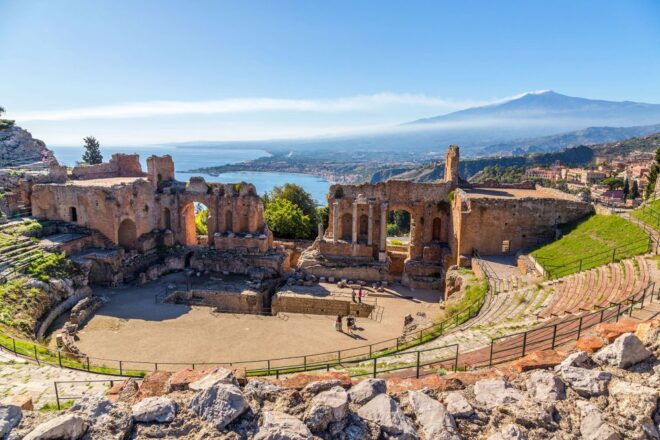 From Messina: Private Tour of Etna & Taormina With Pickup - Itinerary