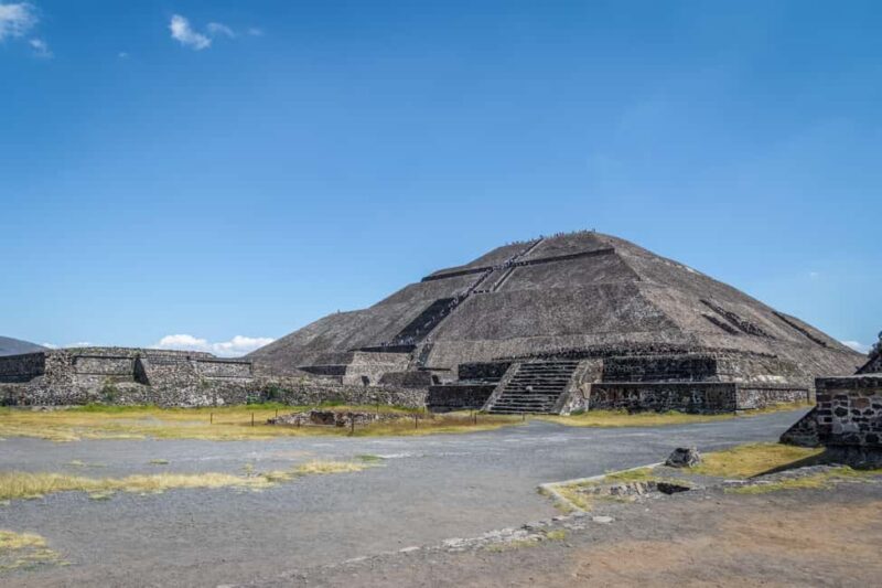 From Mexico City: 1-day tour of the Basilica of Guadalupe and Teotihuacan - An In-Depth Look at the Tour