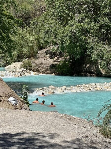 From Mexico City: Tolantongo Grottoes and Blue Pools - Included Amenities and Access