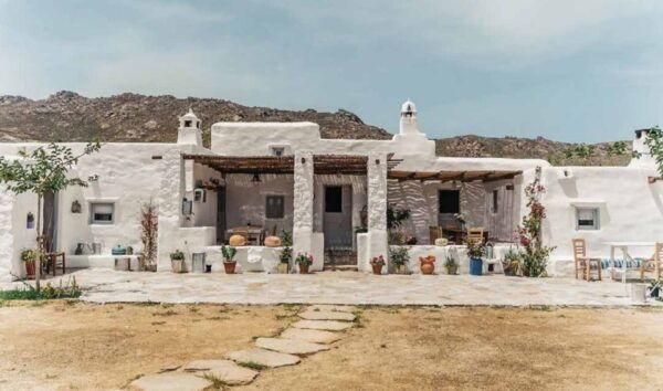 From Mikonos: Tastes and Traditions of Mykonos Guided Tour - Discover Little Venice and the Windmills