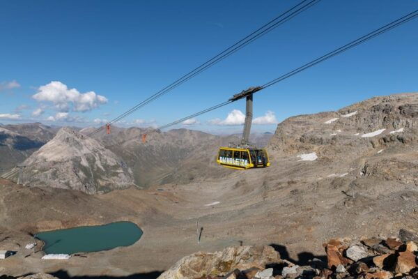 From Milan, Alpine Wonders: Lunch at Diavolezza and Bernina - Lunch at Berghaus Diavolezza