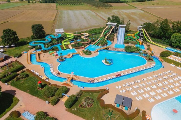 From Milan: Bus Transfer & Ondaland Water Park Entry Ticket - Good To Know