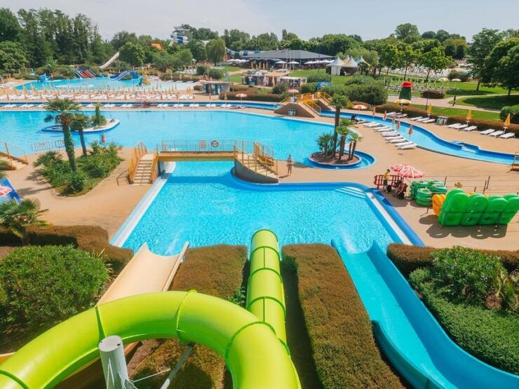 From Milan: Bus Transfer & Ondaland Water Park Entry Ticket - Water Park Experience