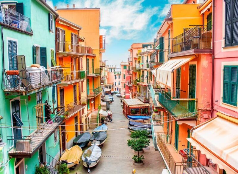 From Milan: Cinque Terre Day Trip with Boat Tour - Why This Tour Works Well