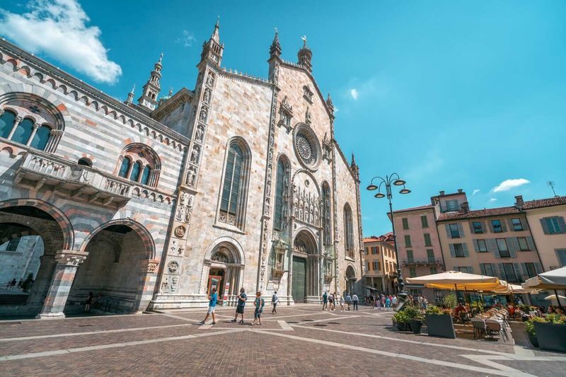 From Milan IG-PHOTO-TOUR: Lake Como cruise, Bellagio, Lugano - Bellagio: lanes, viewpoints and a quick wander