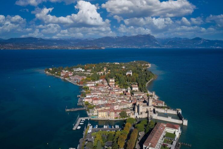 From Milan: Verona, Sirmione and Lake Garda Small-Group Tour - Itinerary Details