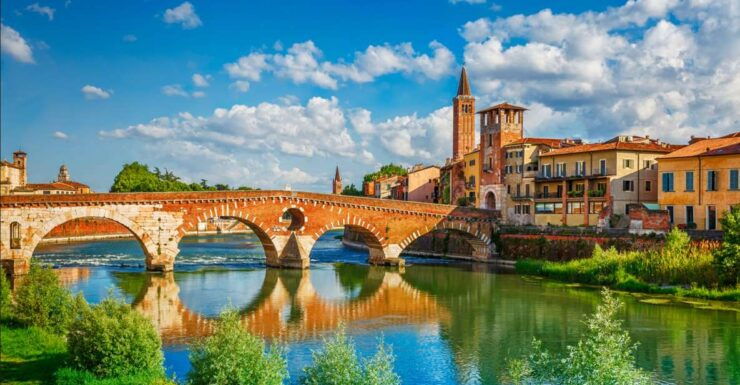 From Milano: Verona, Desenzano and Cruise to Sirmione - Tour Details