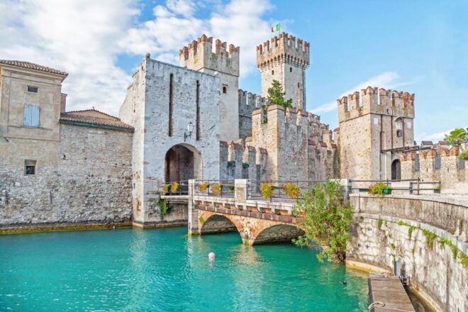 From Milano: Verona, Desenzano and Cruise to Sirmione - Directions