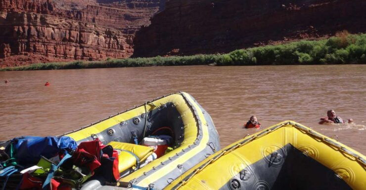 From Moab: Canyonlands 4x4 Drive and Calm Water Cruise - Activity Details