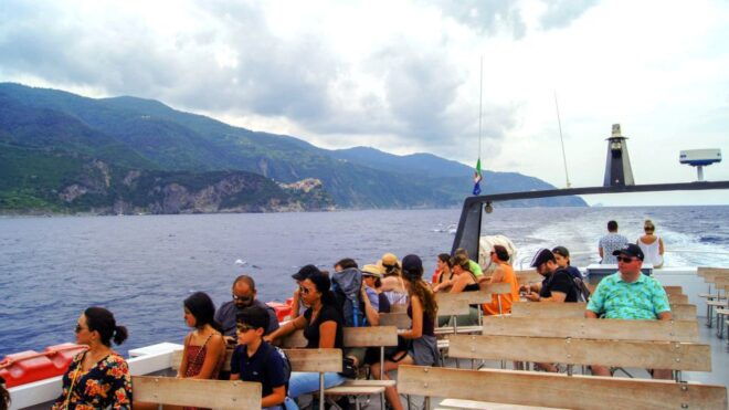From Montecatini: Cinque Terre, Vernazza, Lucca Guided Tour - Itinerary