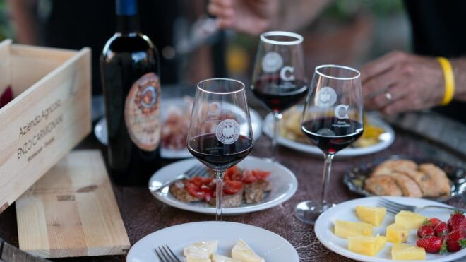 FROM MONTECATINI TERME: E-BIKE TOUR WITH WINE TASTING - Included Features