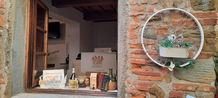 From Montecatini: Vinci Guided Tour With Light Lunch - How to Book Your Tour