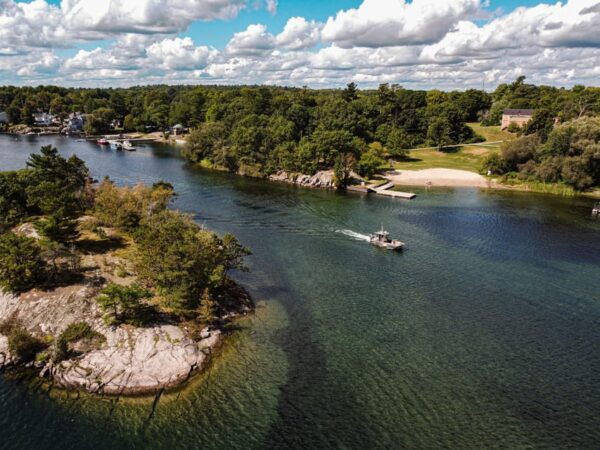 From Montreal: Kingston City Day Trip & 1000 Island Cruise - Scenic 1000 Islands Cruise