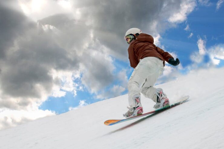 From Montreal: Skiing or Snowboarding Day Trip - Experience Highlights