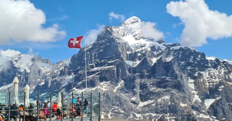 From Montreux or Gstaad : Interlaken, Grindelwald TOUR - Pickup and Drop-off Information