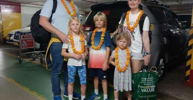 From Mumbai: Private Day Trip to the Taj Mahal - Highlights of the Tour