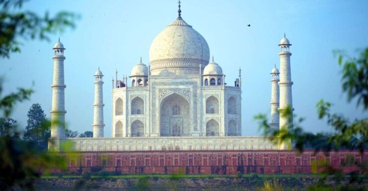 From Mumbai: Same Day Taj Mahal & Agra Fort Tour With Flight - Tour Guide and Language Options