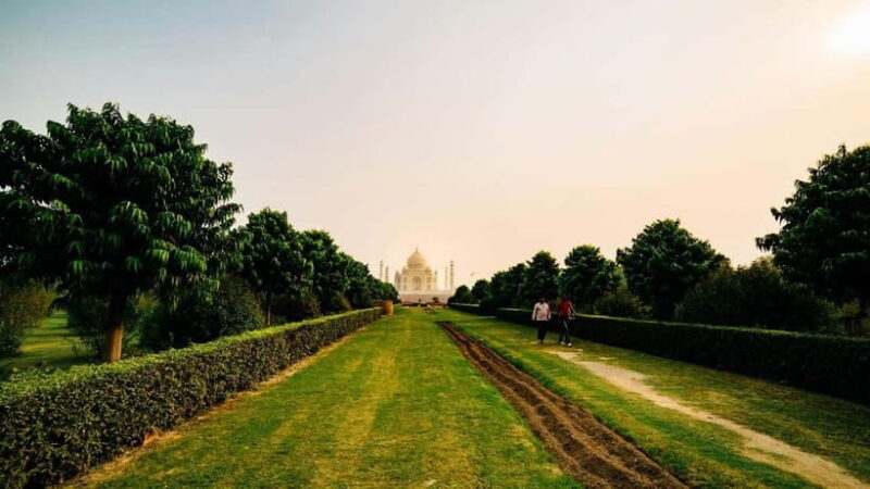 From Mumbai: Taj Mahal & Agra 2 Days Experience with Flights - FAQ